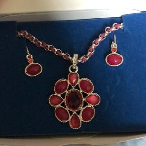 Raspberry colored pendant necklace and earrings